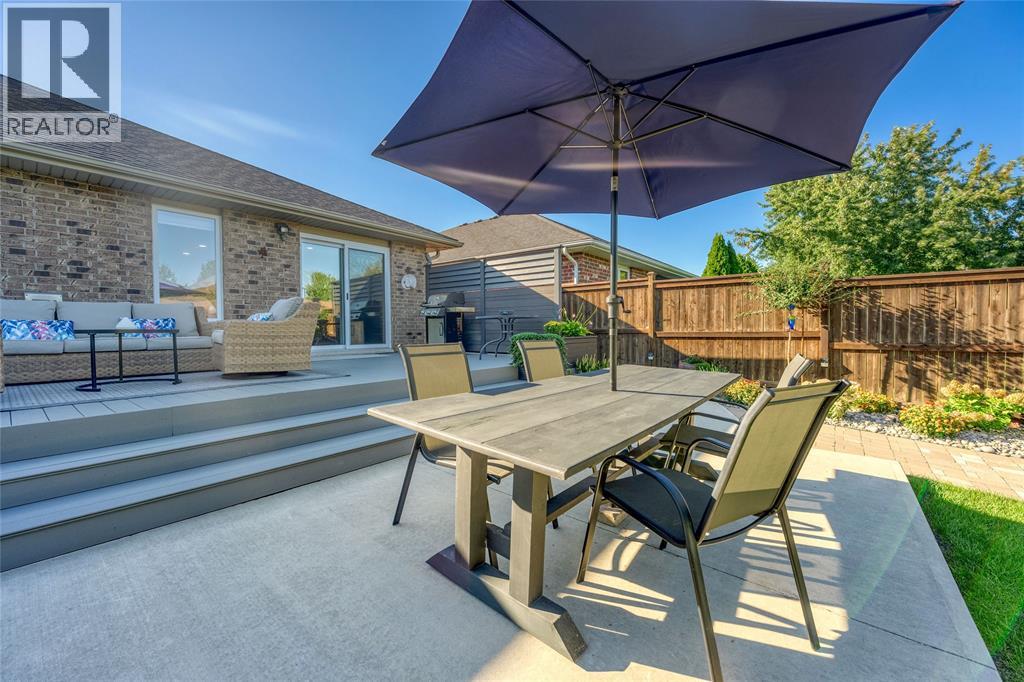 508 Foxwood Court, Sarnia, Ontario  N7S 0A6 - Photo 11 - 26022561