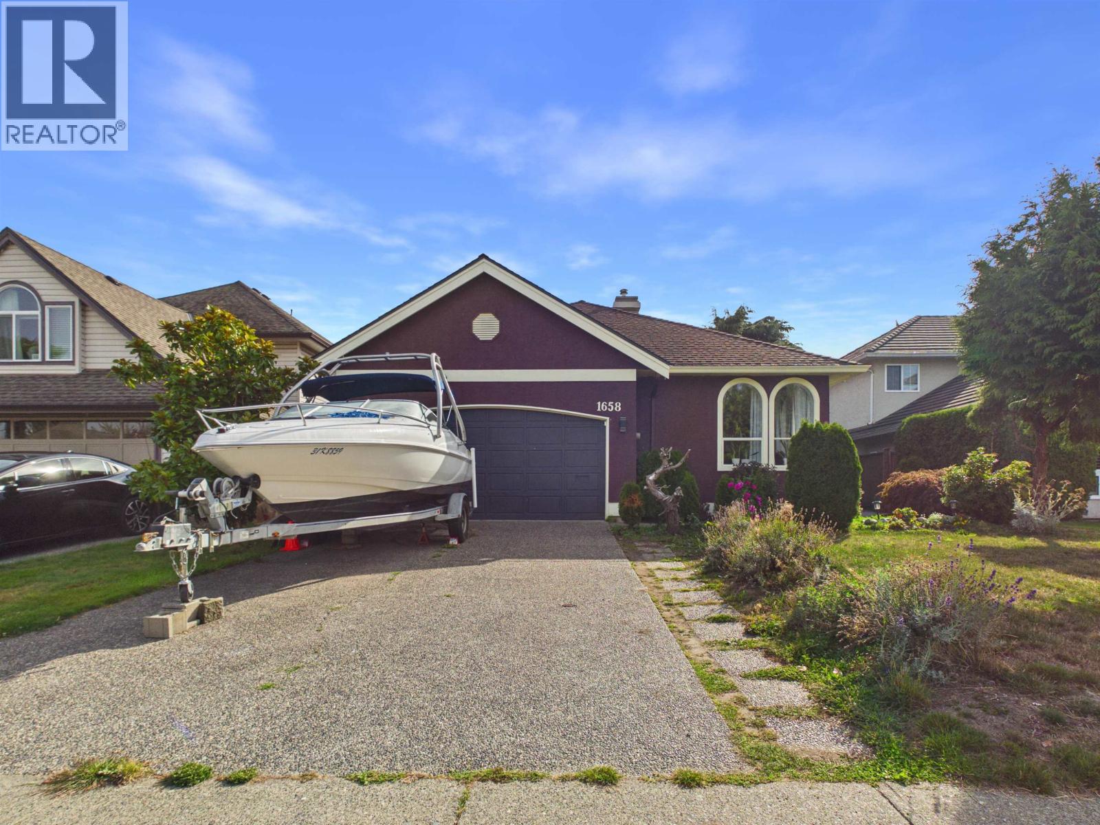 1658 Golf Club Drive, Delta, British Columbia  V4M 4E2 - Photo 3 - R3165629