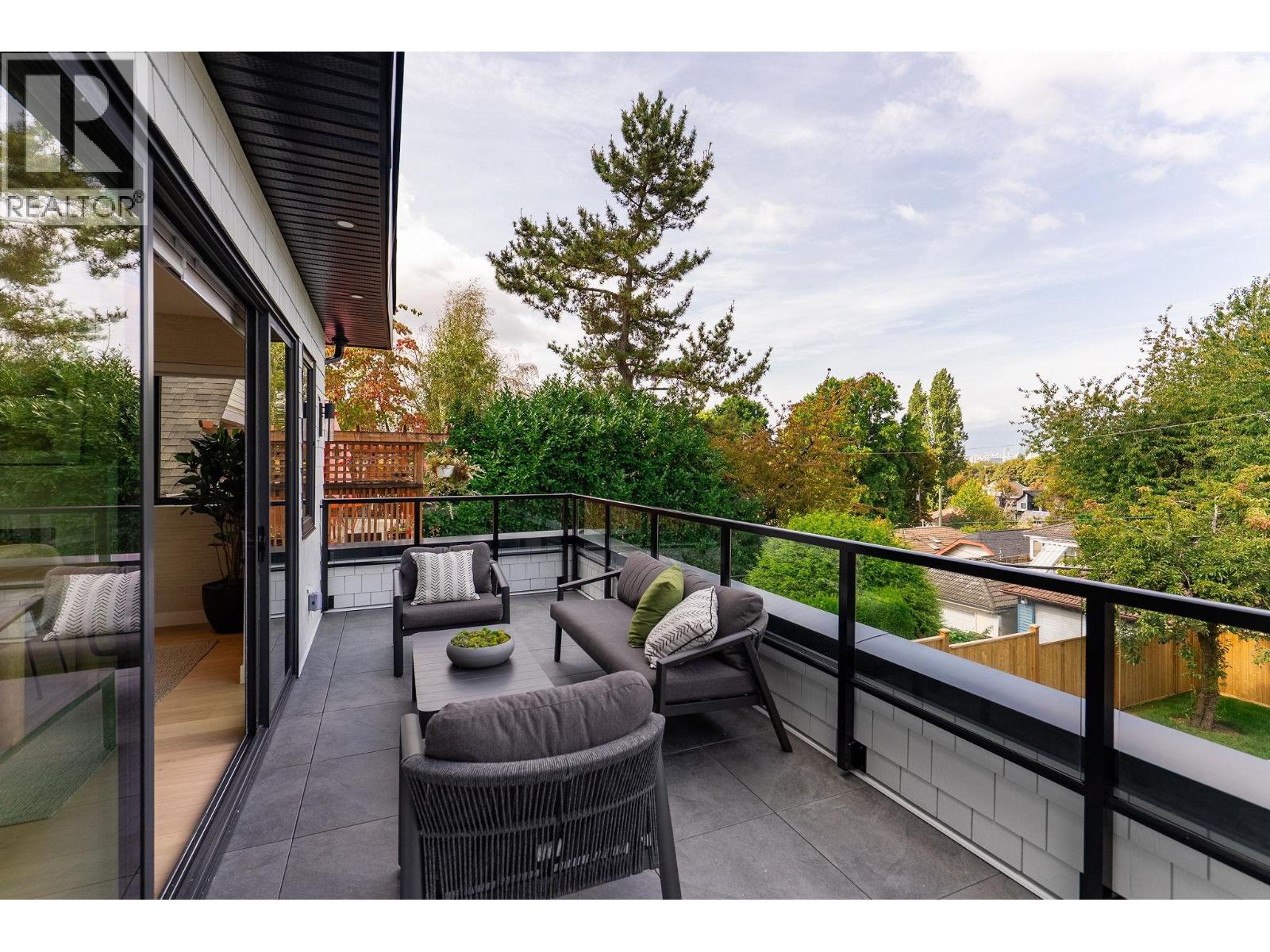 635 E 22nd Avenue, Vancouver, British Columbia  V5V 1V3 - Photo 14 - R3165647