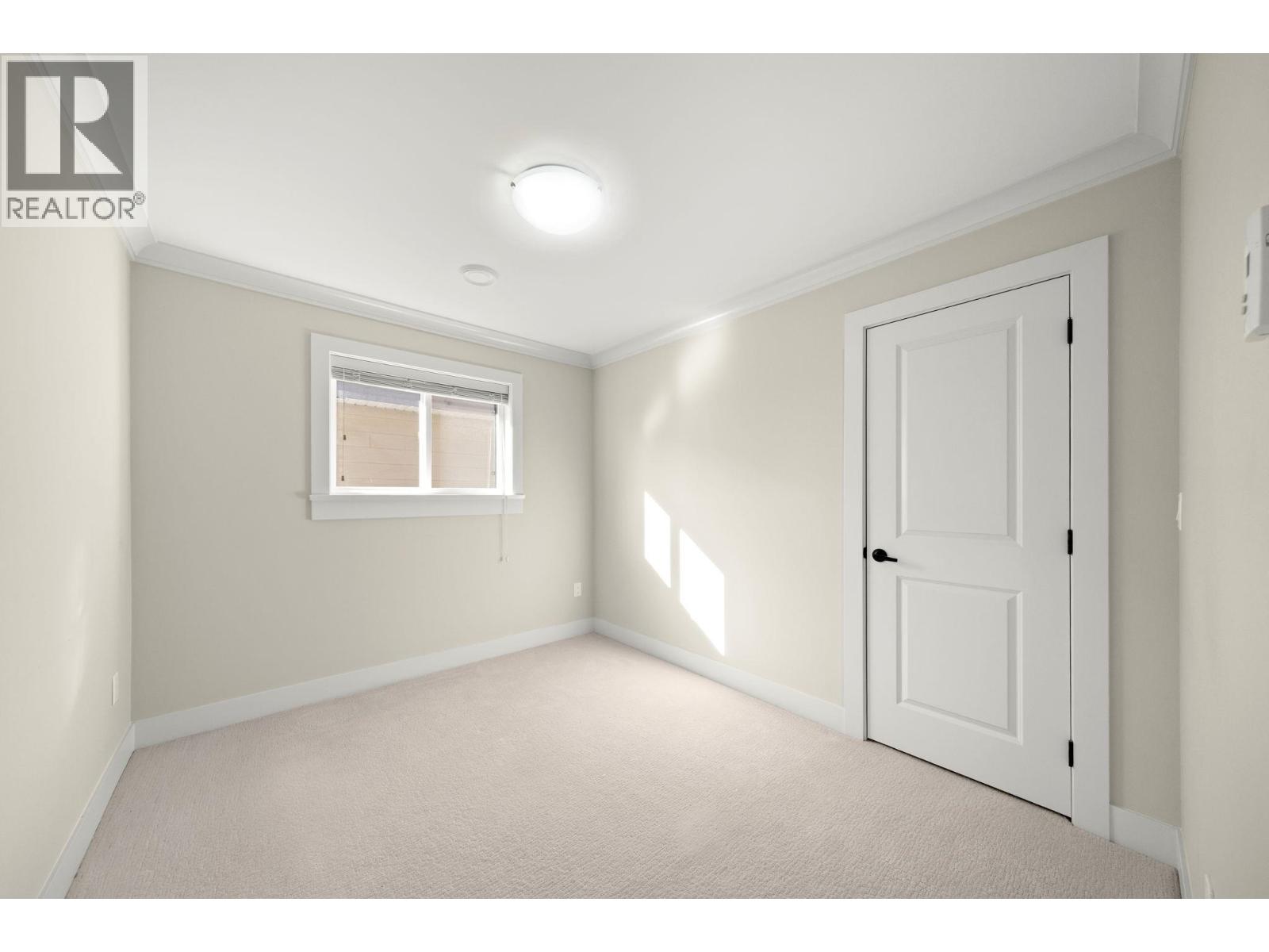 7028 Broadway, Burnaby, British Columbia  V5A 1R8 - Photo 20 - R3165648
