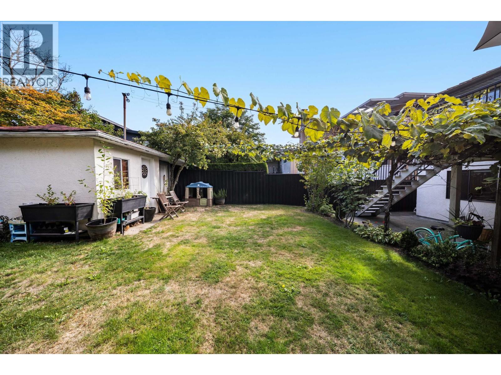 7127 Halifax Street, Burnaby, British Columbia  V5A 1M1 - Photo 38 - R3165675