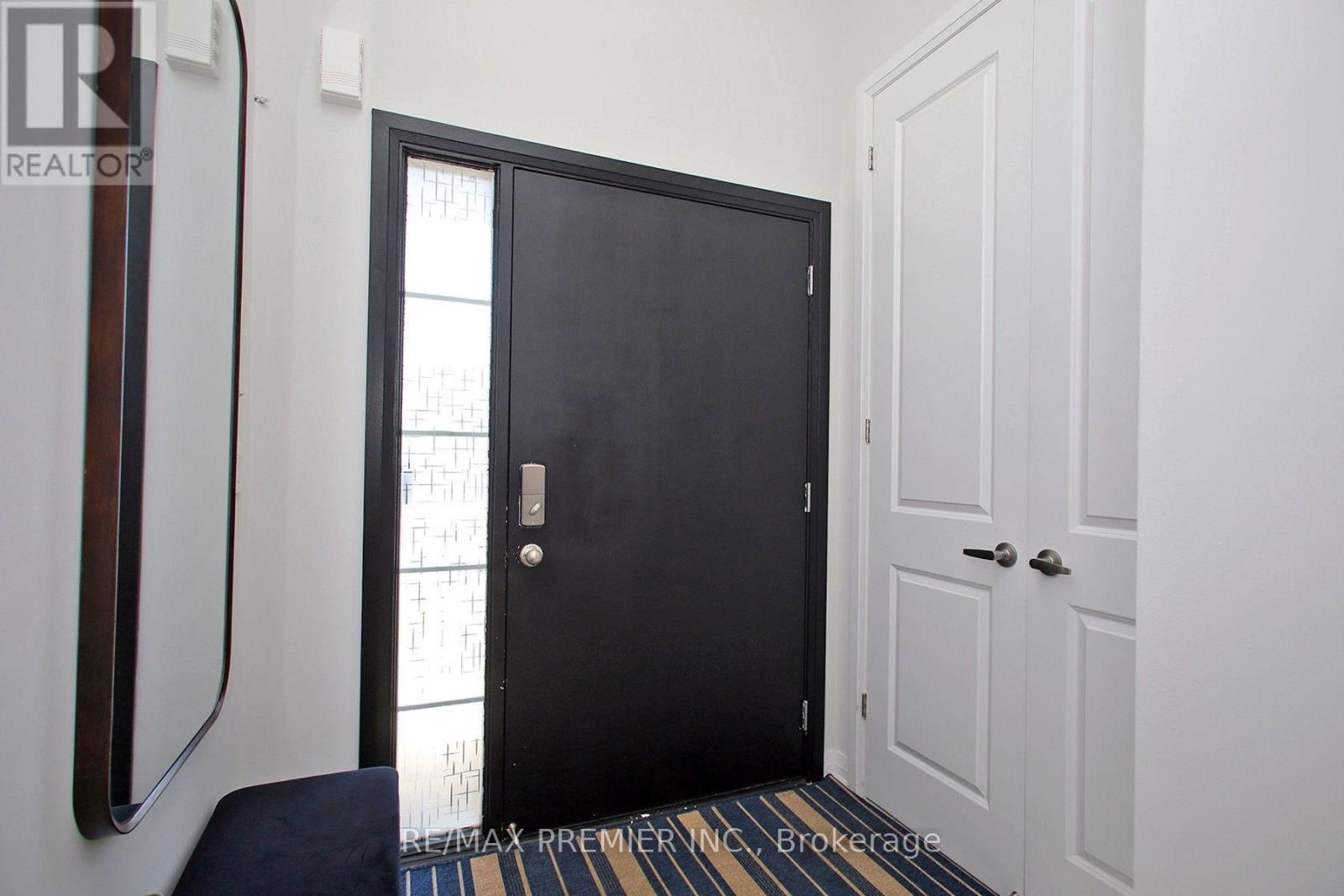 18 Landolfi Way, Bradford West Gwillimbury (Bradford), Ontario  L3Z 4L6 - Photo 3 - N13787078