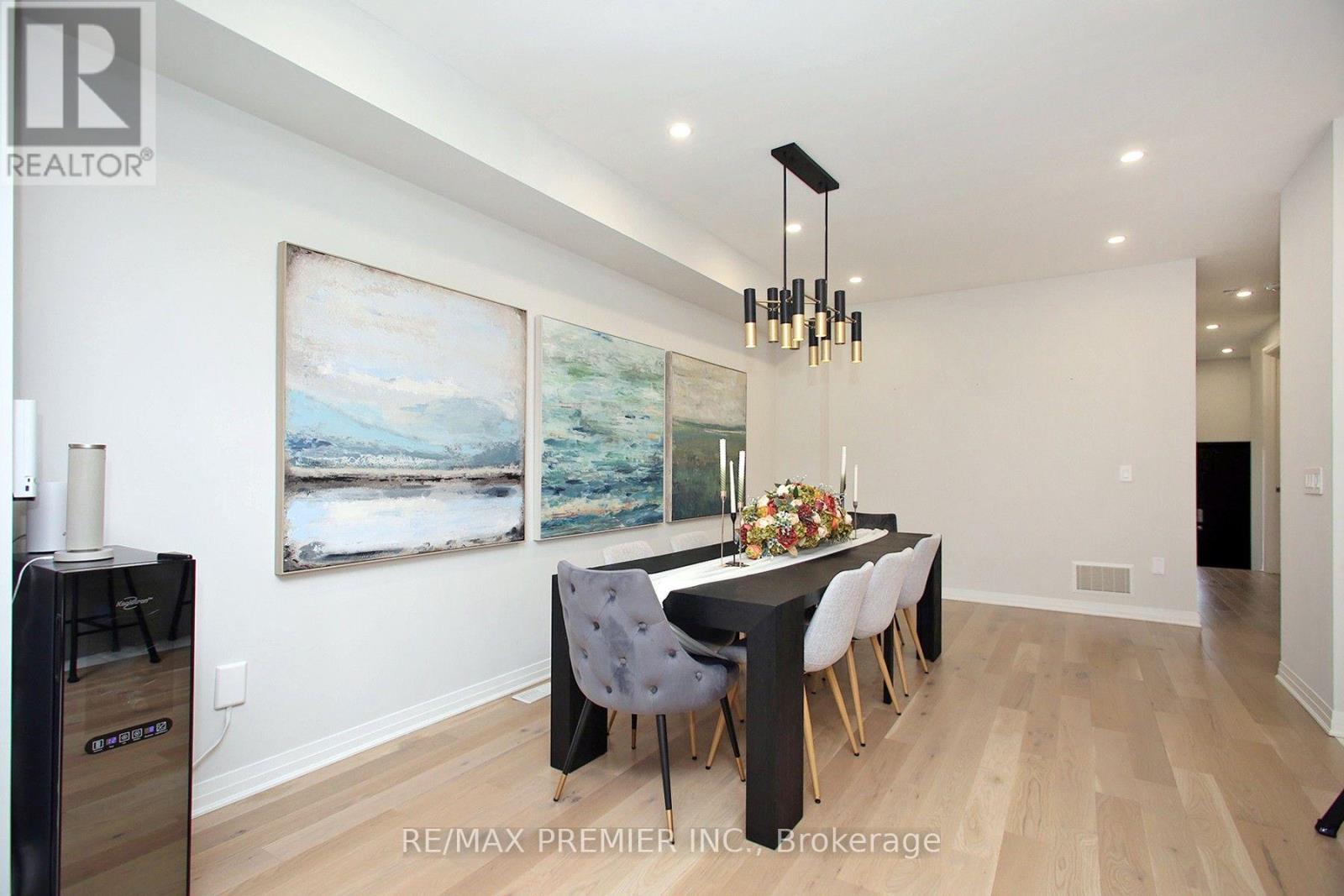 18 Landolfi Way, Bradford West Gwillimbury (Bradford), Ontario  L3Z 4L6 - Photo 5 - N13787078