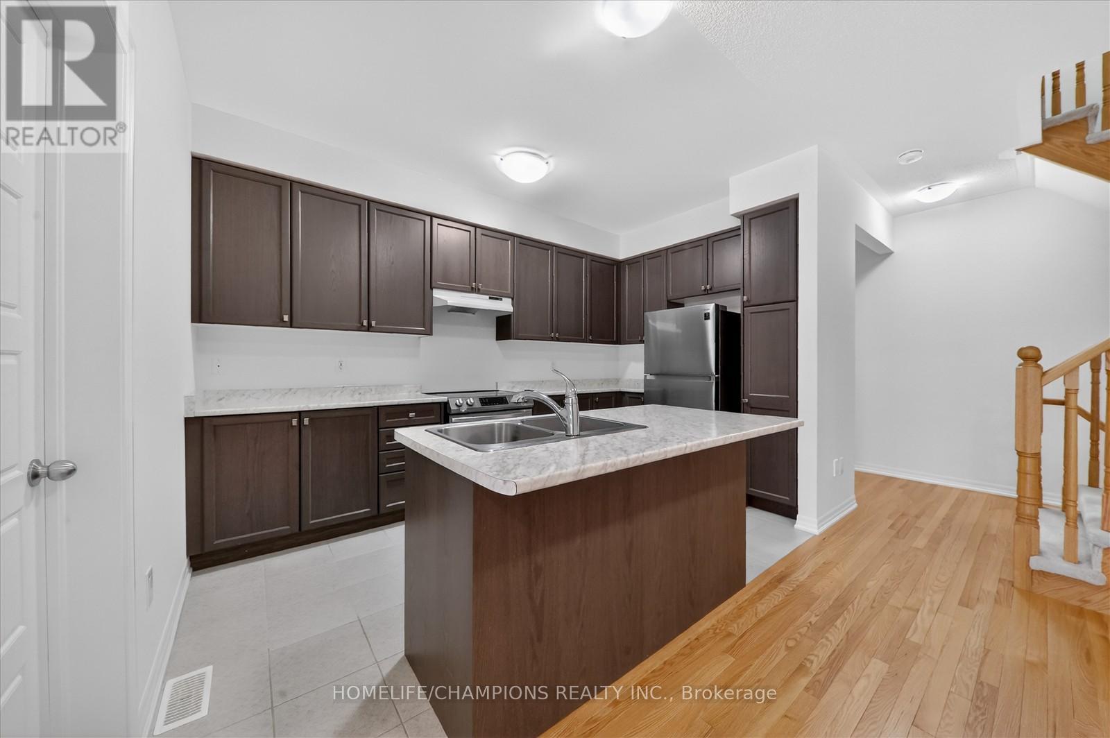 39 Delano Way, Newmarket, Ontario  L3X 0L4 - Photo 13 - N13787096