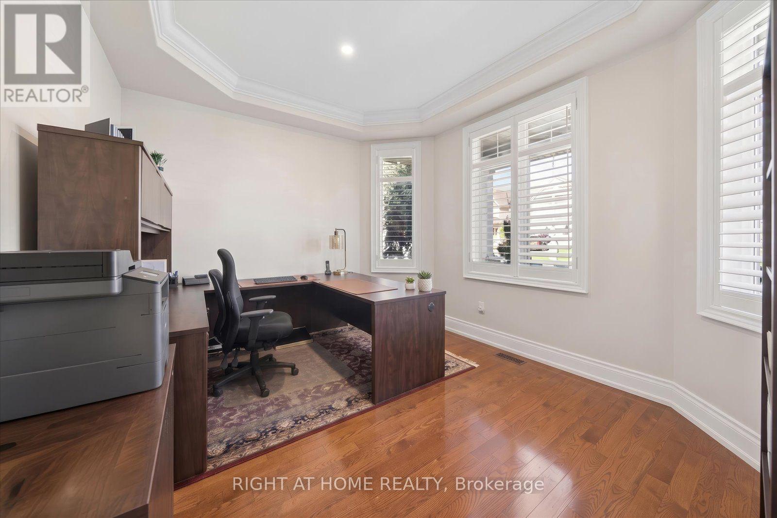 12 Roderick Court, Richmond Hill, Ontario  L4E 0B4 - Photo 19 - N13787174
