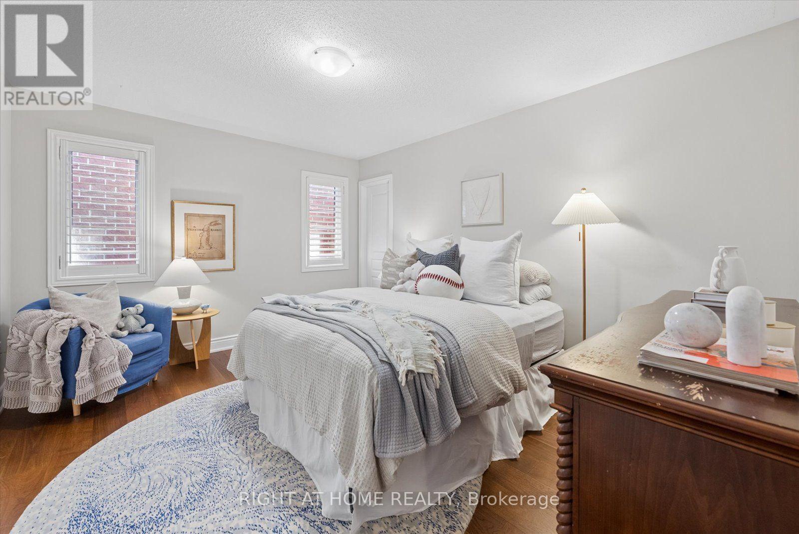 12 Roderick Court, Richmond Hill, Ontario  L4E 0B4 - Photo 34 - N13787174