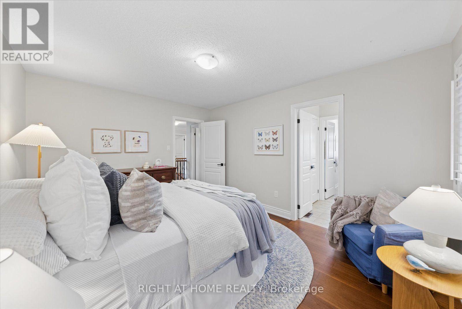 12 Roderick Court, Richmond Hill, Ontario  L4E 0B4 - Photo 35 - N13787174