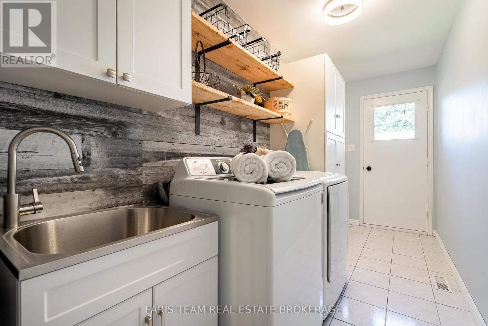 1 Susan Place, Barrie (Sunnidale), Ontario  L4N 5P3 - Photo 21 - S13787116