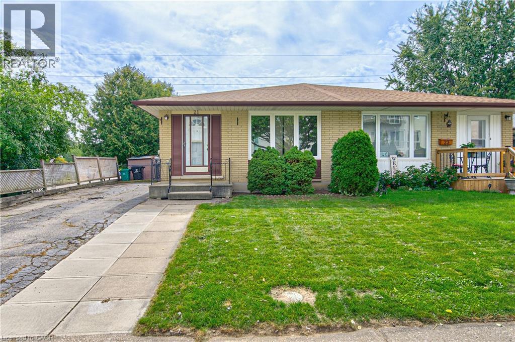 21 Vicmount Drive, Kitchener, Ontario  N2M 2A2 - Photo 1 - 40863171
