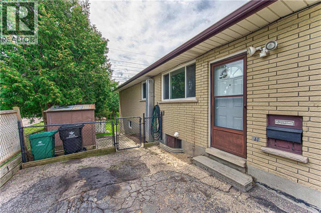 21 Vicmount Drive, Kitchener, Ontario  N2M 2A2 - Photo 35 - 40863171