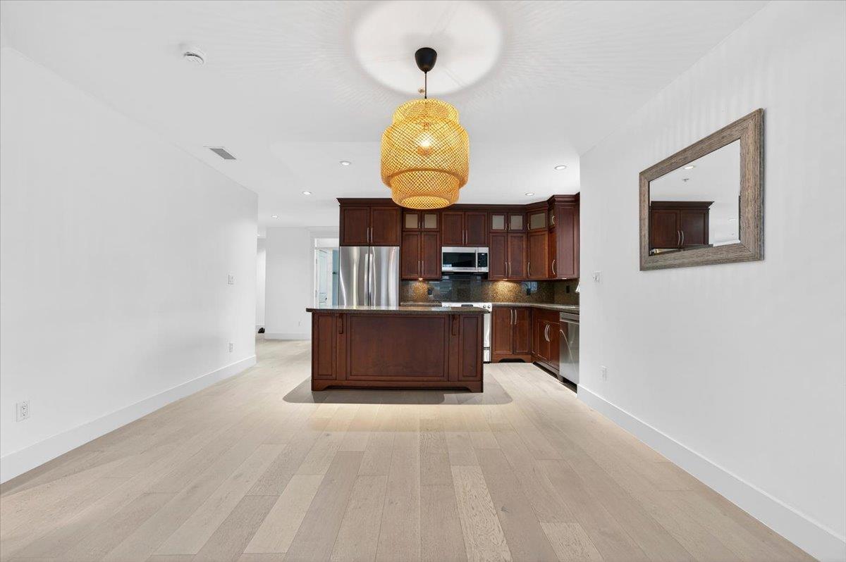 102 15164 Prospect Avenue, White Rock, British Columbia  V4B 3B9 - Photo 6 - R3165659