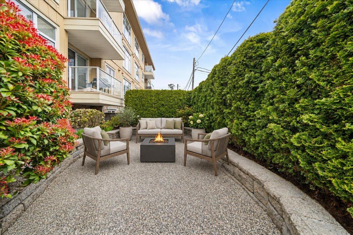 102 15164 PROSPECT AVENUE, white rock, British Columbia