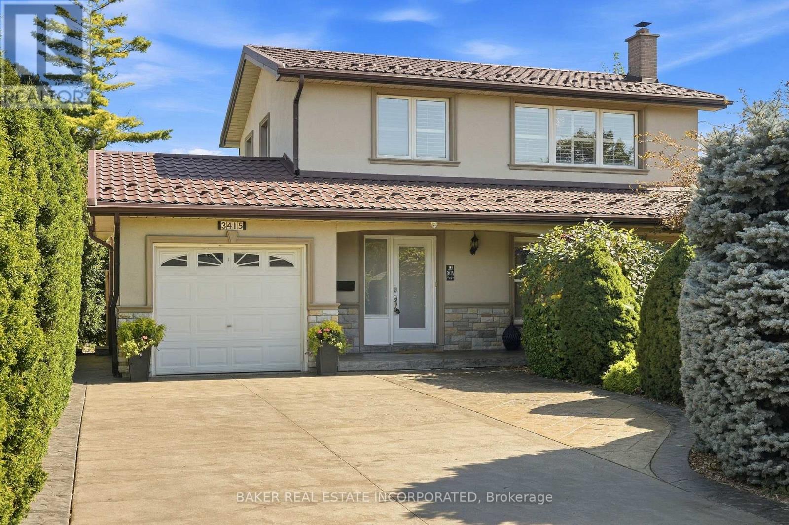 3415 Schomberg Avenue, Mississauga, Ontario  L4Y 2P5 - Photo 2 - W13787054
