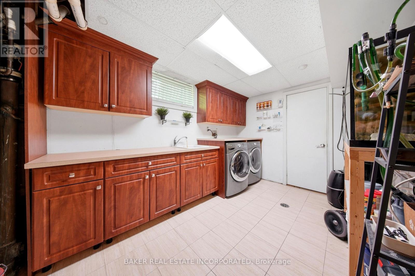 3415 Schomberg Avenue, Mississauga, Ontario  L4Y 2P5 - Photo 24 - W13787054