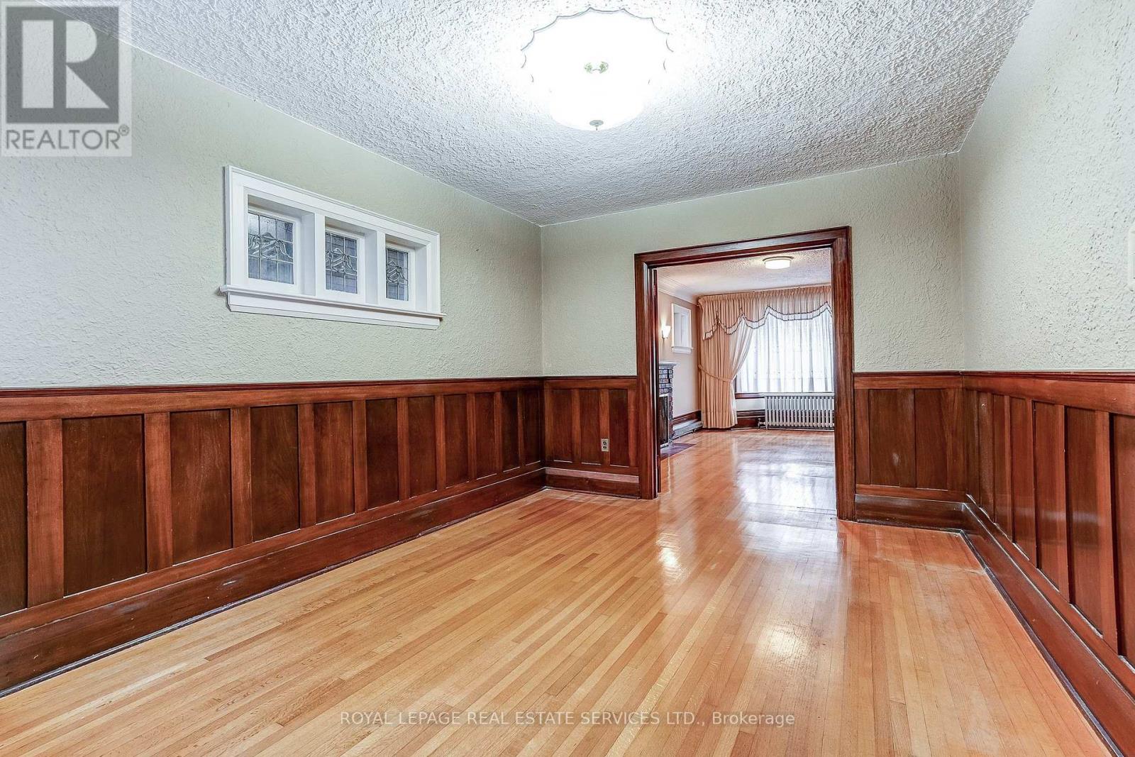 15 Oakview Avenue, Toronto, Ontario  M6P 3J3 - Photo 10 - W13787070