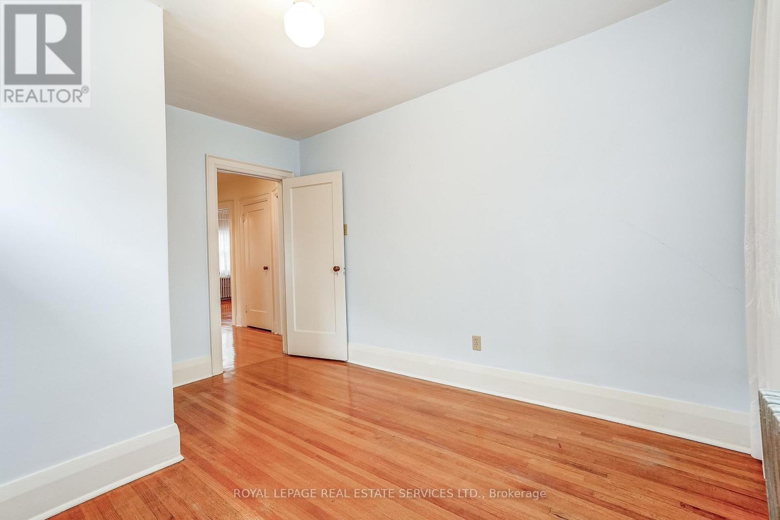 15 Oakview Avenue, Toronto, Ontario  M6P 3J3 - Photo 17 - W13787070