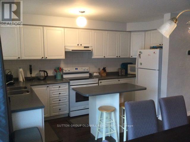 3926 Beechnut Row, Mississauga, Ontario  L5N 6X3 - Photo 8 - W13787148