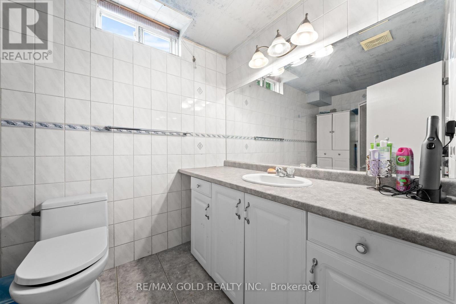 35 Goreridge Crescent, Brampton, Ontario  L6P 1P2 - Photo 21 - W13787178