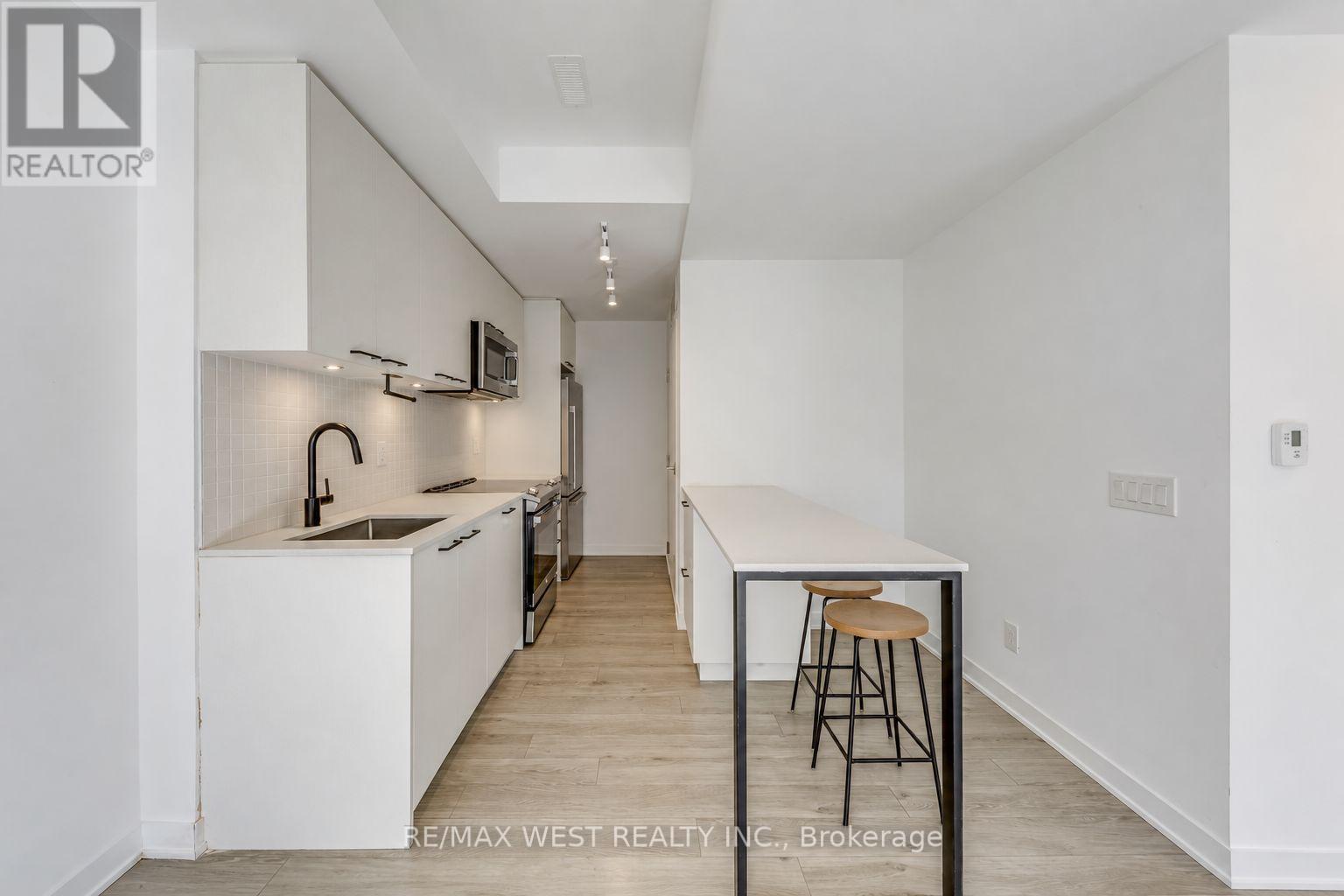 3 - 40 Ed Clark Gardens Boulevard, Toronto, Ontario  M6N 0B5 - Photo 12 - W13787204