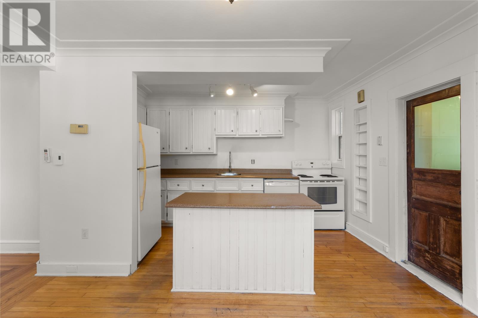 6 Franklyn Avenue, St. John's — photo 7