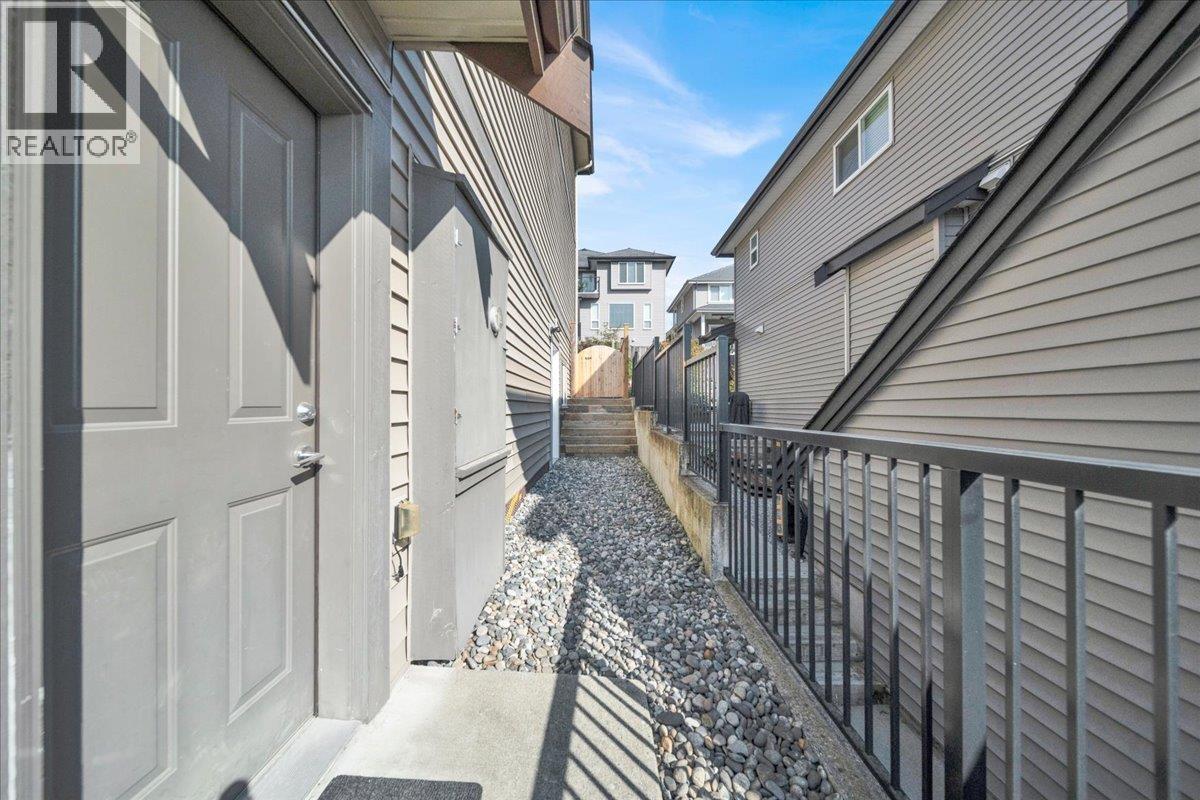 10154 247 Street, Maple Ridge, British Columbia  V2W 0H1 - Photo 40 - R3164422