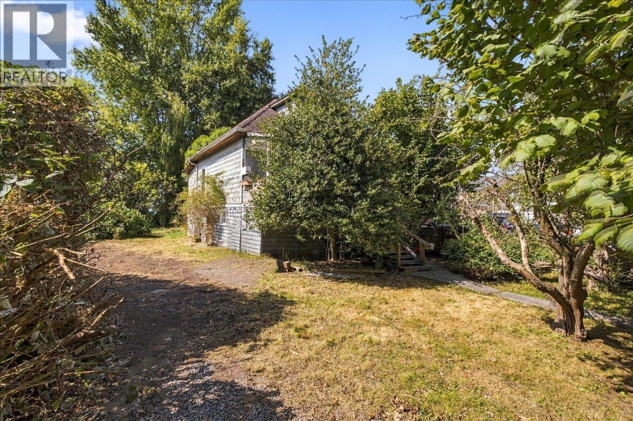 242 N Boyne Street, New Westminster, British Columbia  V3M 5J8 - Photo 7 - R3164575