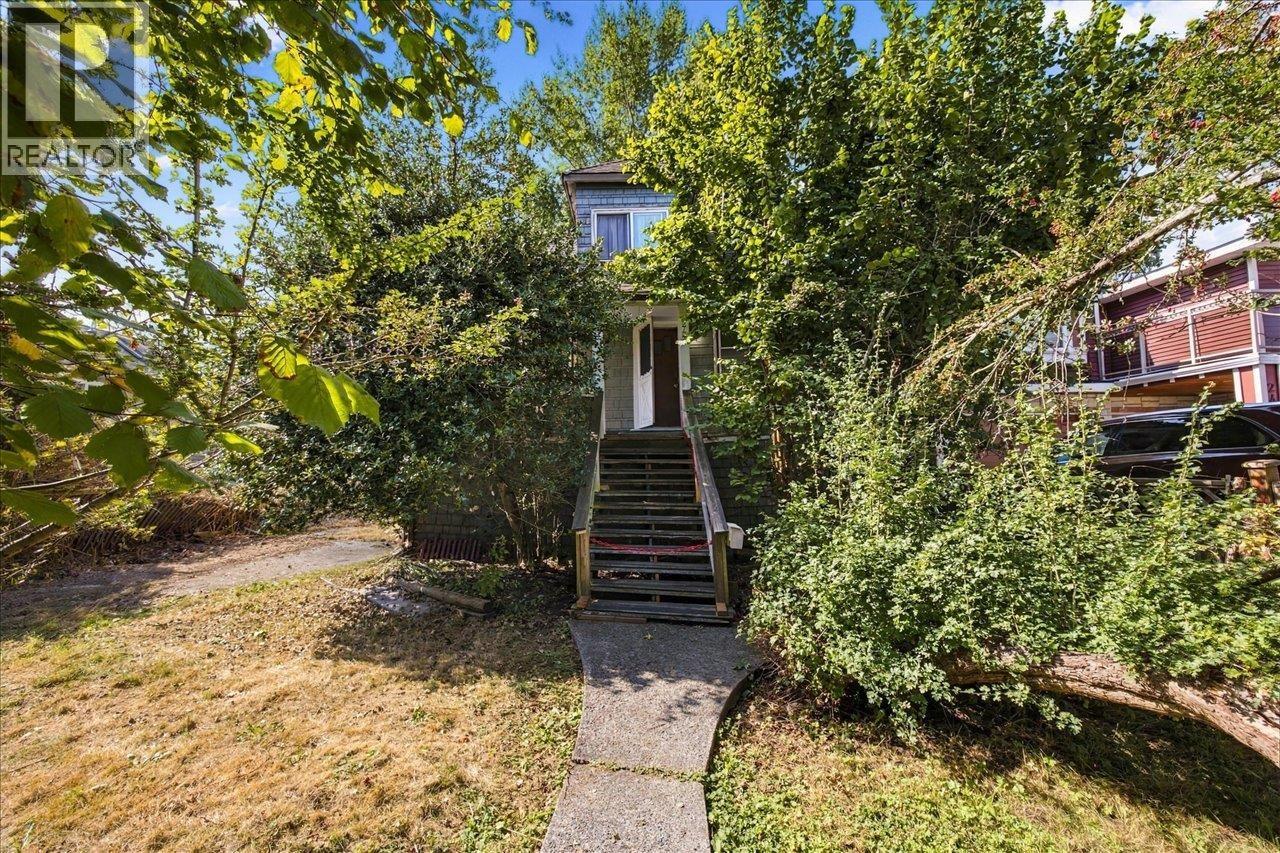 242 N Boyne Street, New Westminster, British Columbia  V3M 5J8 - Photo 4 - R3164575
