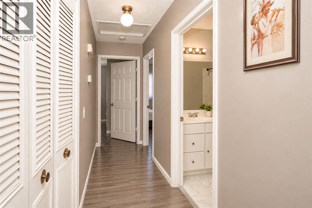3341 Doverthorn Road Se, Calgary, Alberta  T2B 2H2 - Photo 14 - A2345269