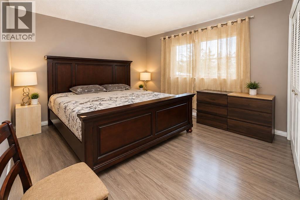 3341 Doverthorn Road Se, Calgary, Alberta  T2B 2H2 - Photo 15 - A2345269