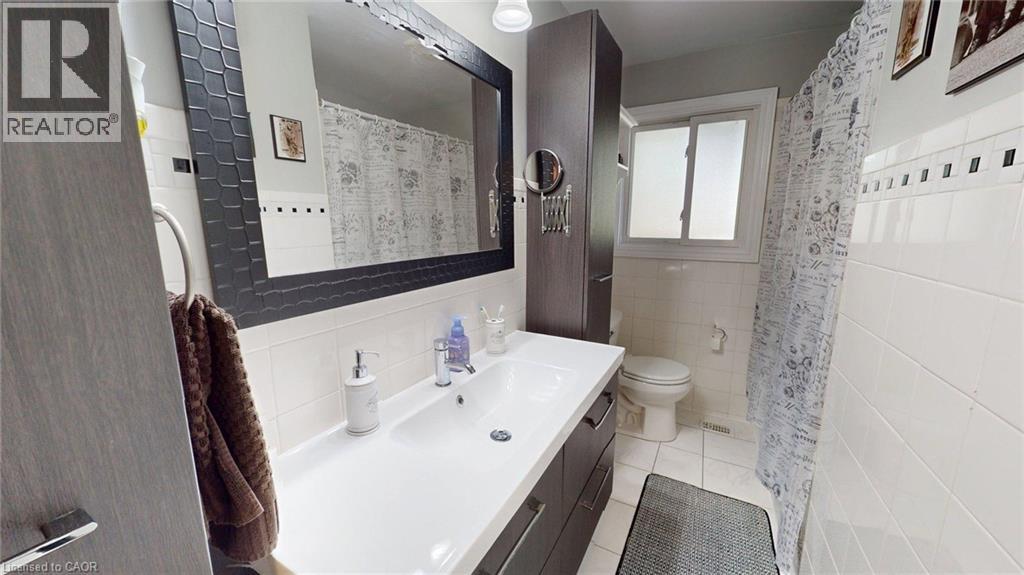 7 Cambridge Drive, Brantford, Ontario  N3R 5E1 - Photo 13 - 40861931
