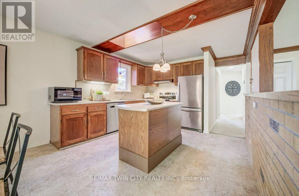 12 Cobblestone Street, Kitchener, Ontario  N2P 1T7 - Photo 16 - X13787126