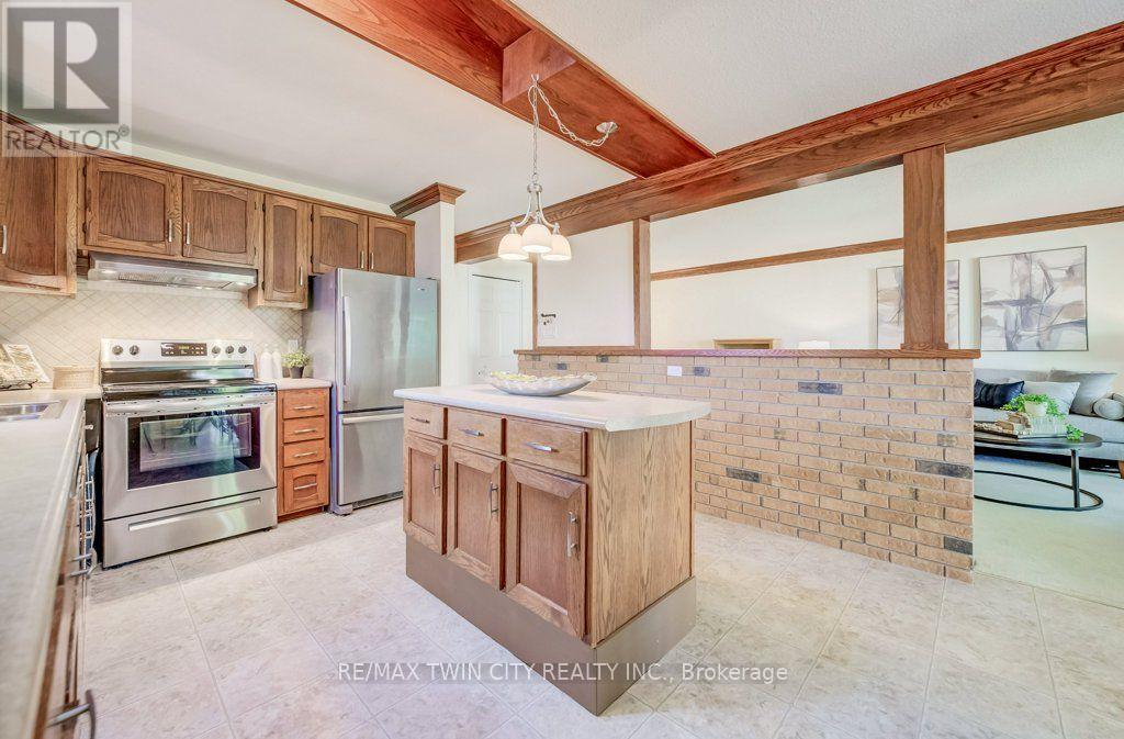 12 Cobblestone Street, Kitchener, Ontario  N2P 1T7 - Photo 17 - X13787126