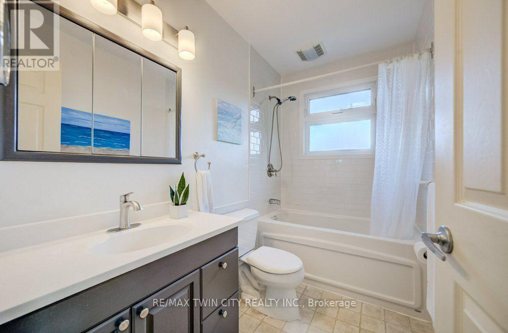 12 Cobblestone Street, Kitchener, Ontario  N2P 1T7 - Photo 24 - X13787126