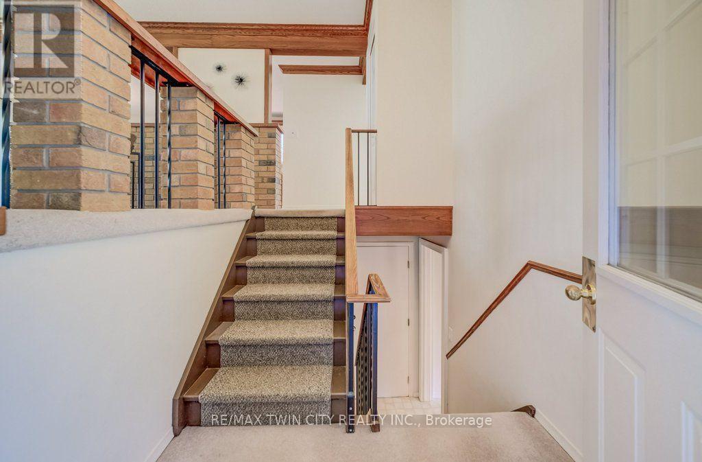 12 Cobblestone Street, Kitchener, Ontario  N2P 1T7 - Photo 8 - X13787126