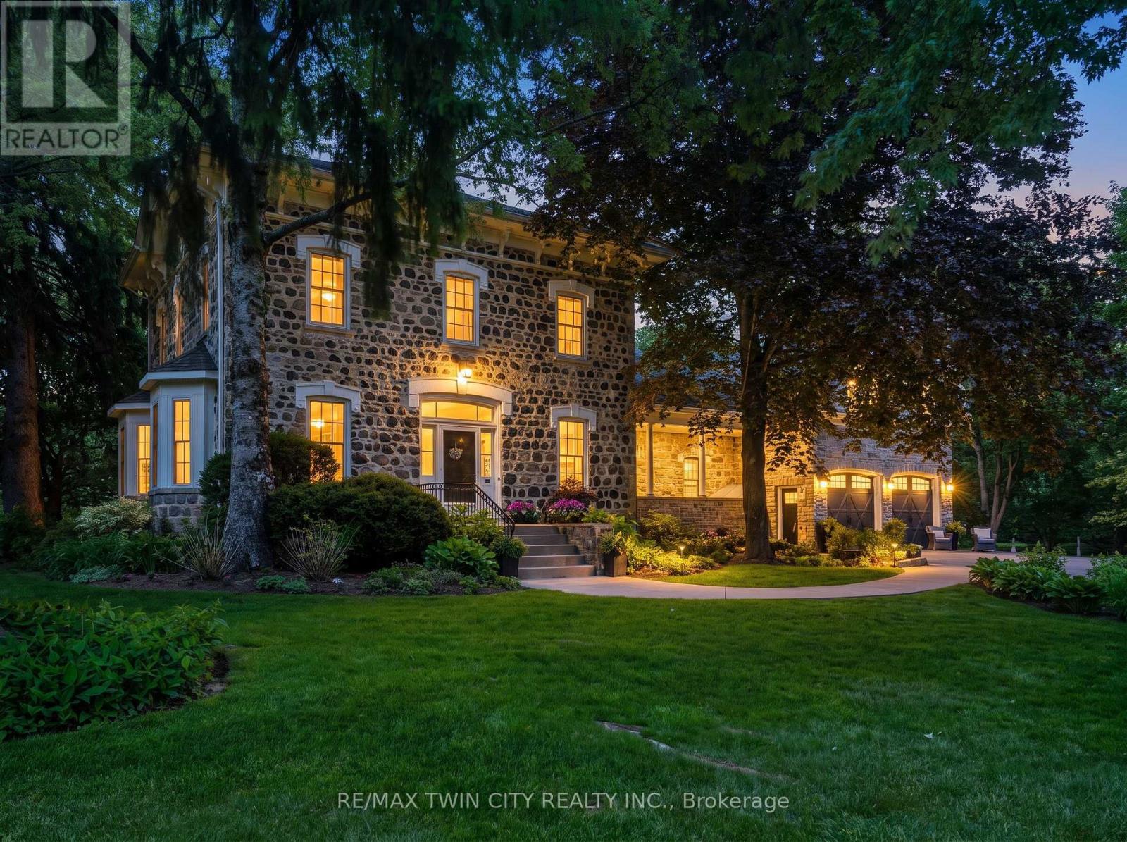 25 Dunbar Street, Brant, Ontario  N0B 1W0 - Photo 41 - X13787162