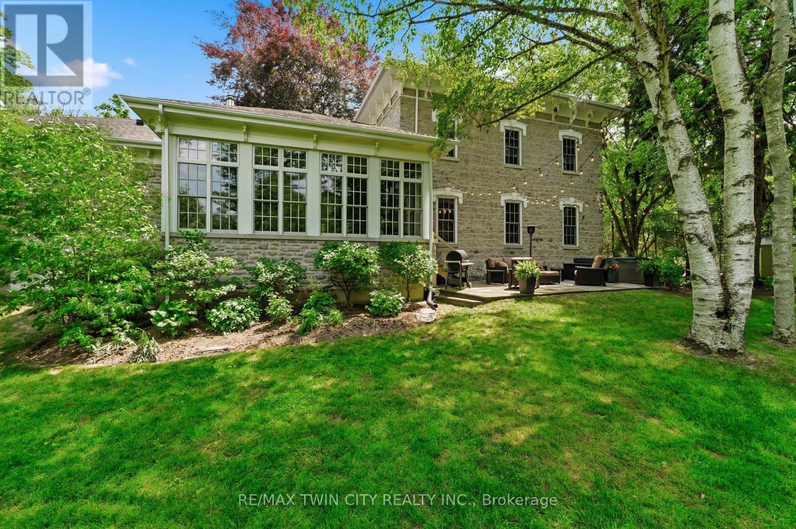 25 Dunbar Street, Brant, Ontario  N0B 1W0 - Photo 45 - X13787162