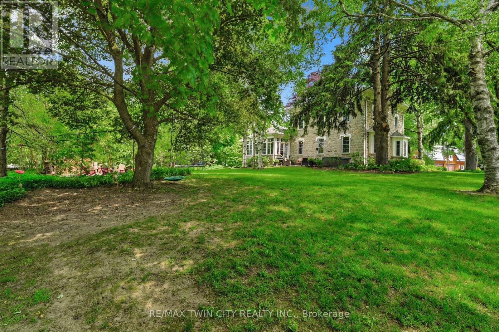 25 Dunbar Street, Brant, Ontario  N0B 1W0 - Photo 47 - X13787162