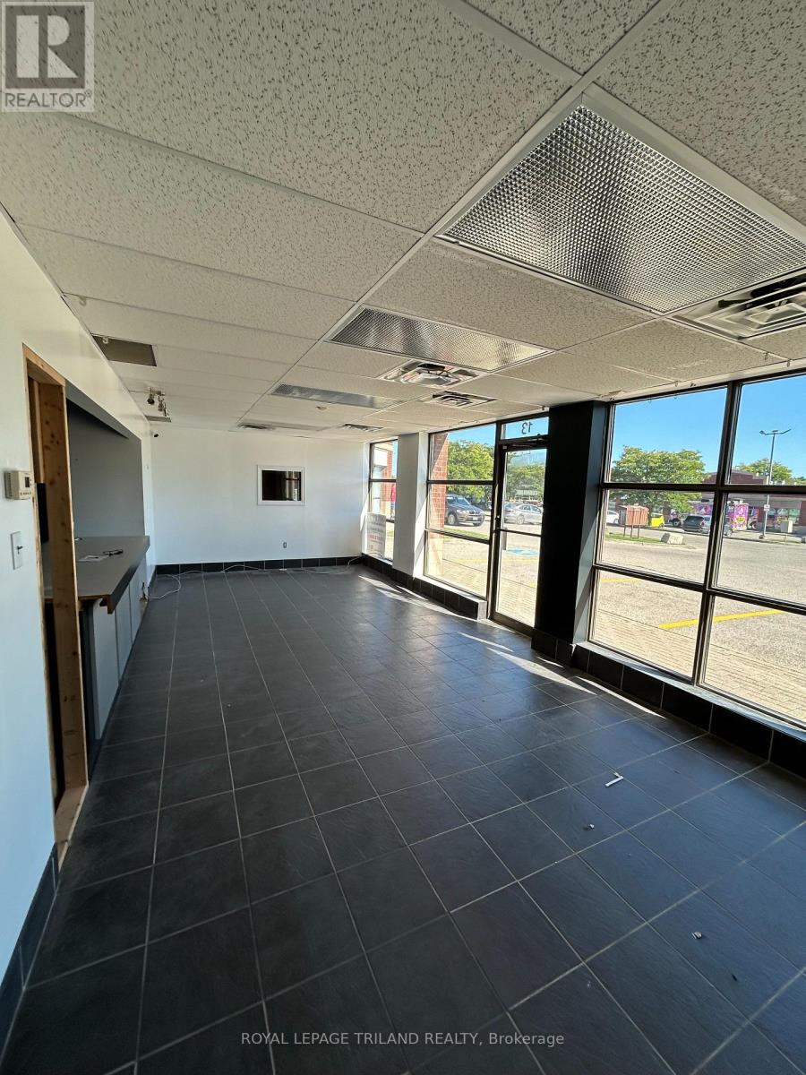 13-15 - 41 Adelaide Street N, London East, Ontario  N6B 1A1 - Photo 2 - X13082438