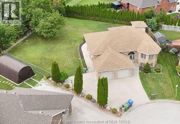 2672 FLEMING COURT, Windsor, Ontario