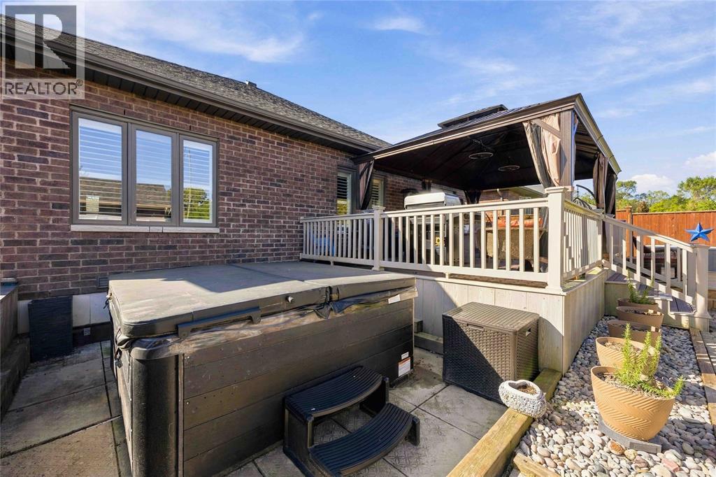 740 Remington Court, Sarnia, Ontario  N7S 0C4 - Photo 44 - 26022331