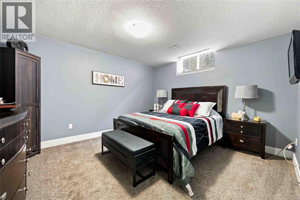 740 Remington Court, Sarnia, Ontario  N7S 0C4 - Photo 32 - 26022331