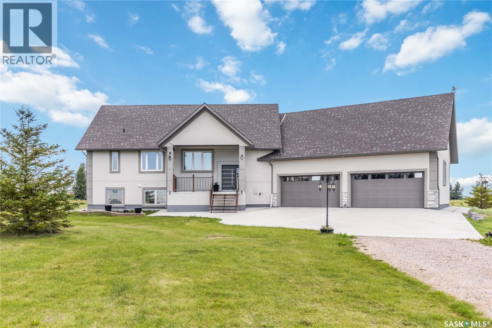 Chircu Acreage, Dundurn Rm No. 314, Saskatchewan  S7C 0C8 - Photo 1 - SK048472