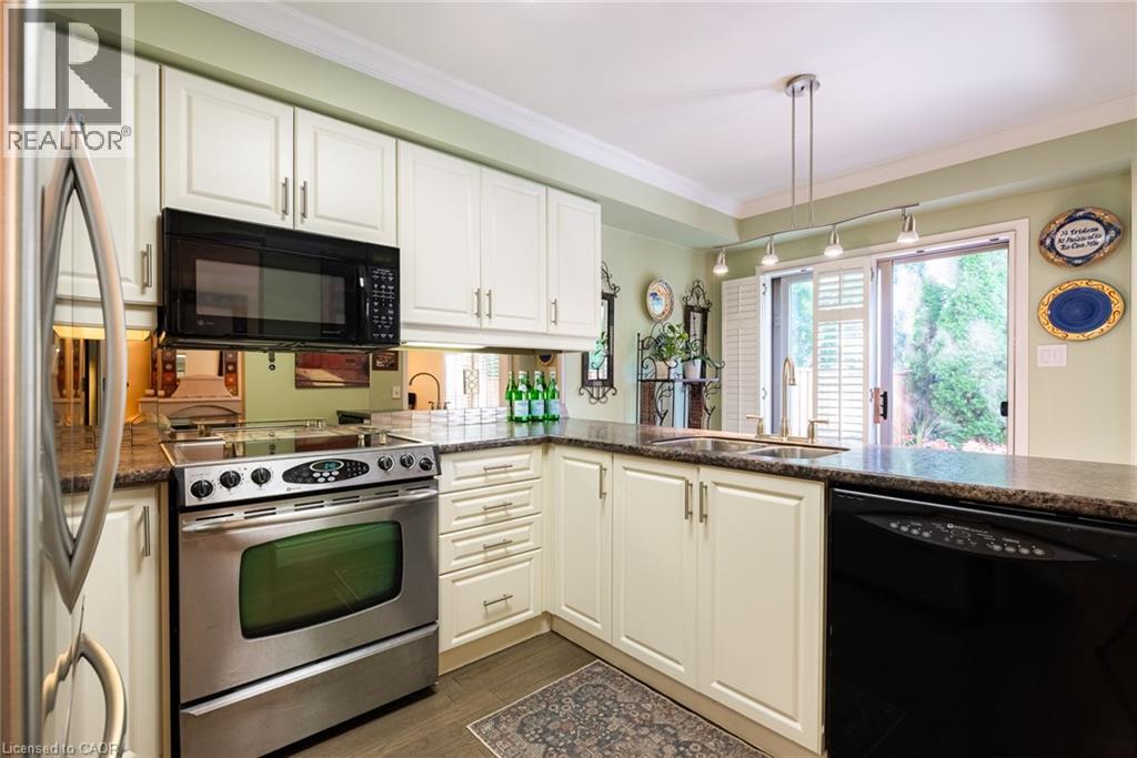 1276 Silvan Forest Drive Unit# 20, Burlington, Ontario  L7M 4V8 - Photo 9 - 40863290