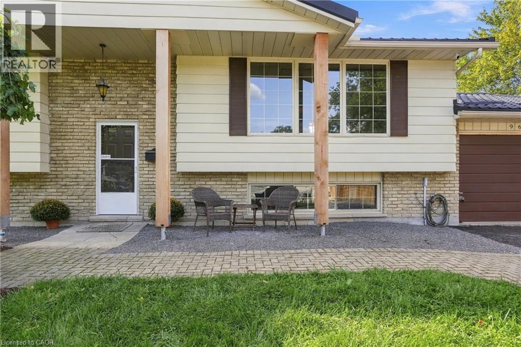 96 Mcgill Street, Welland, Ontario  L3C 3L3 - Photo 3 - 40863567