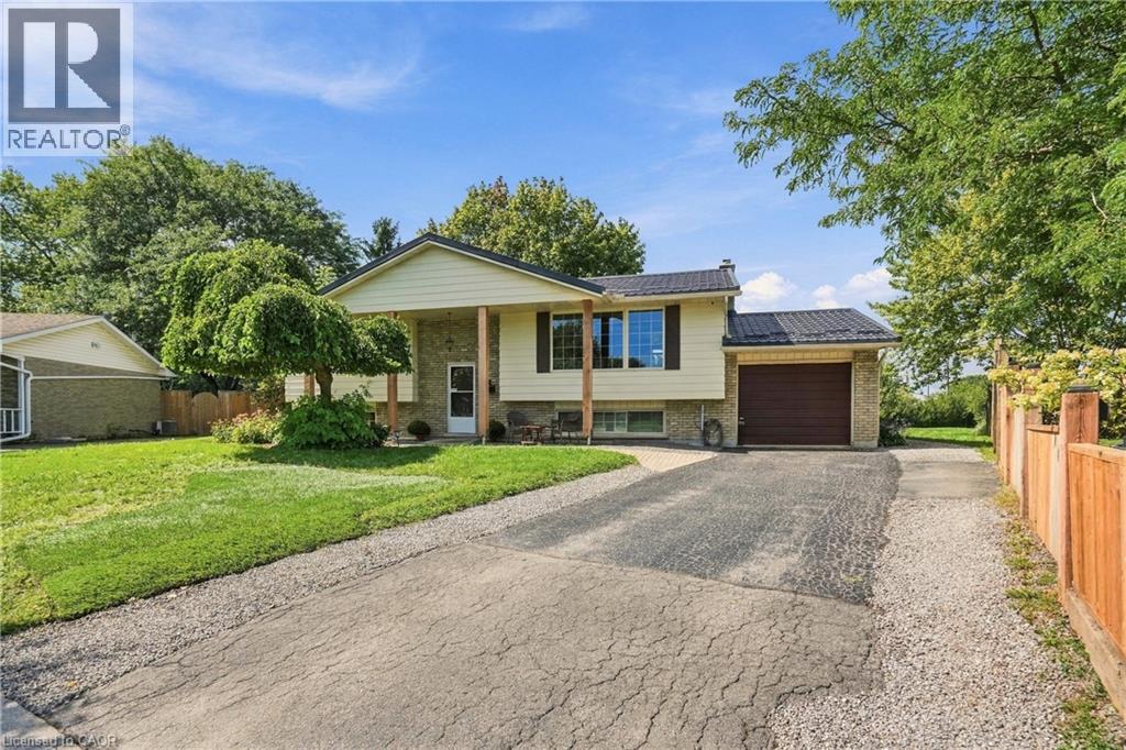 96 Mcgill Street, Welland, Ontario  L3C 3L3 - Photo 2 - 40863567