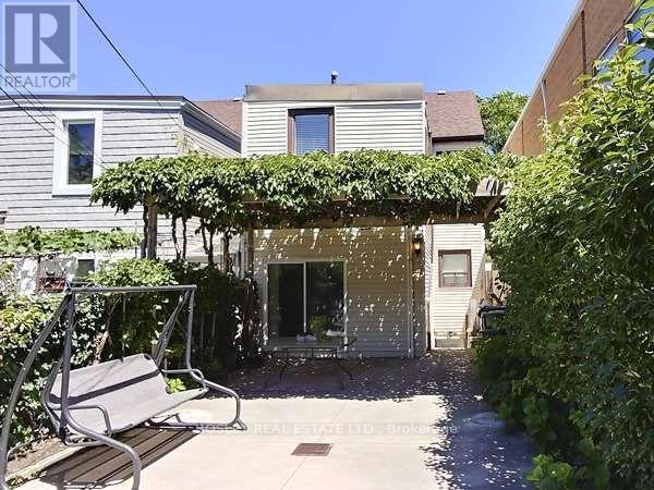 Main - 260 Ossington Avenue, Toronto, Ontario  M6J 3A2 - Photo 17 - C13782108