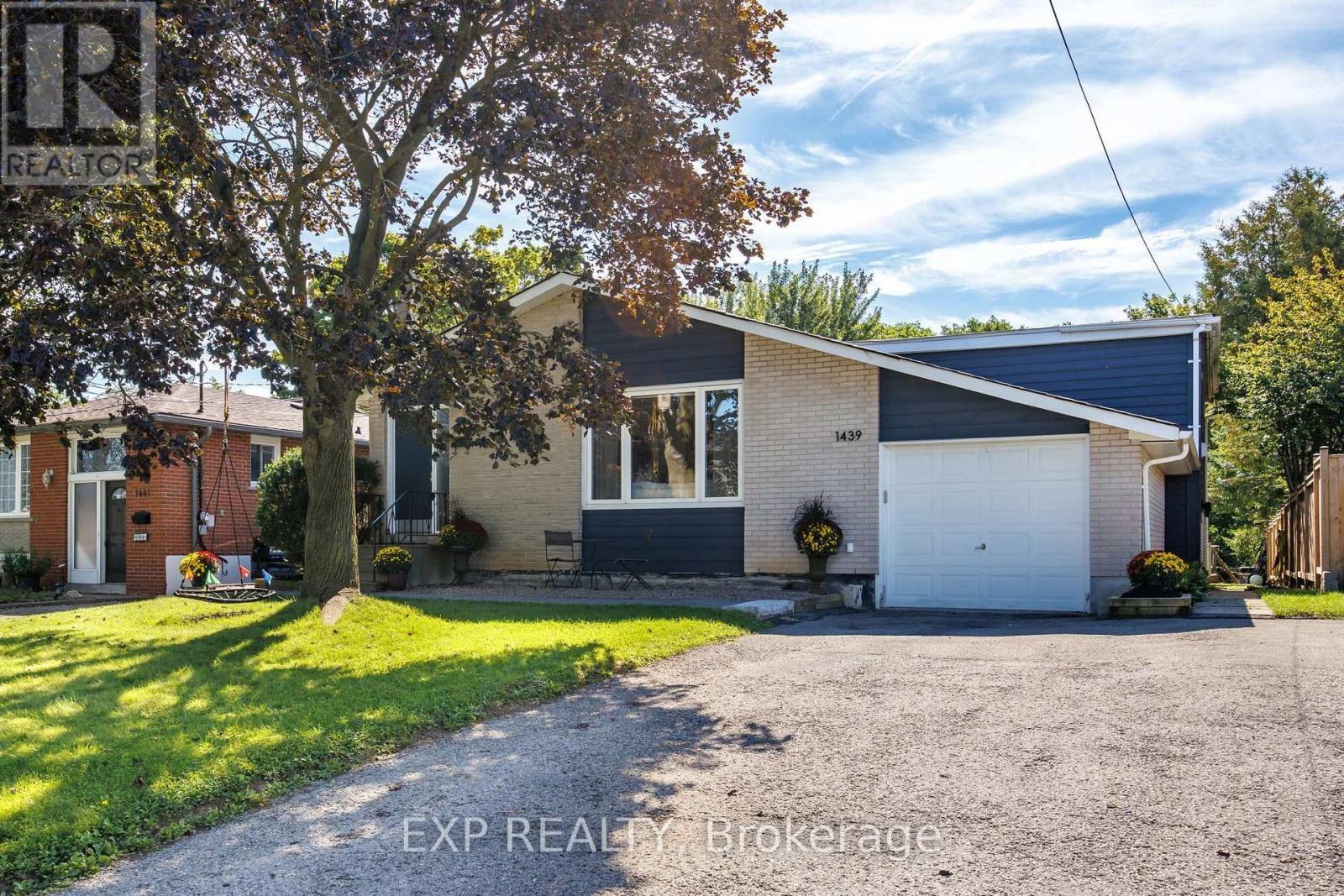 1439 PARKHAM CRESCENT, Pickering, Ontario