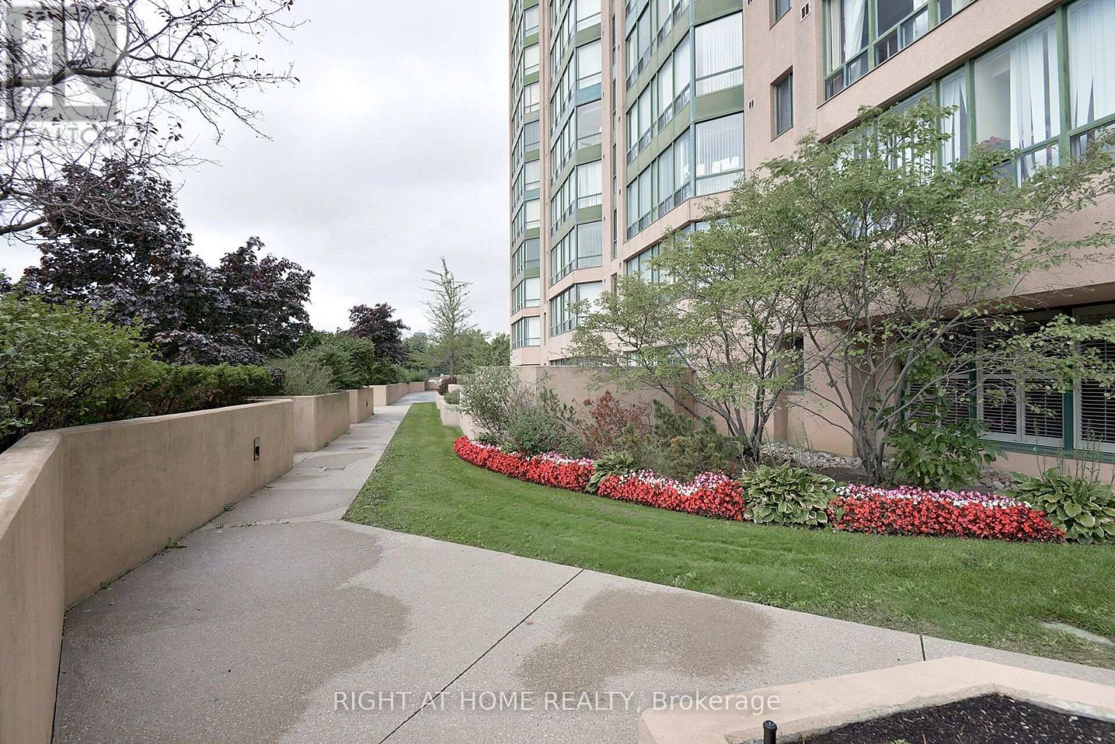 816 - 155 Hillcrest Avenue, Mississauga, Ontario  L5B 3Z2 - Photo 42 - W13777456