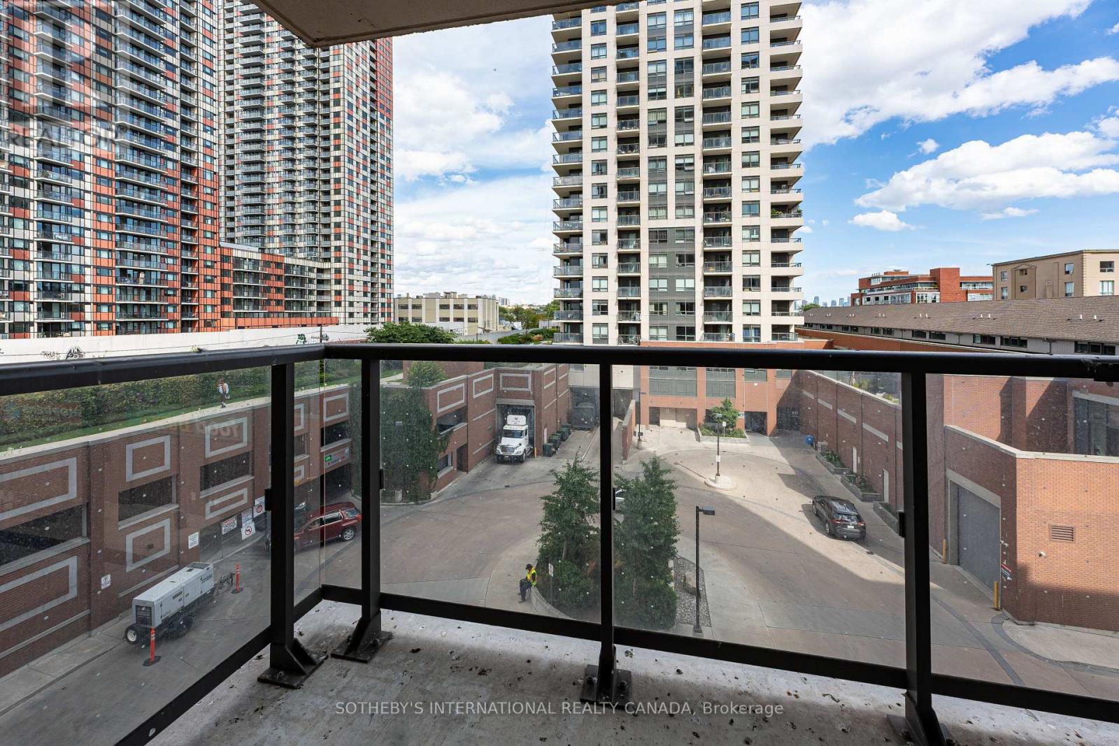 517 - 1420 Dupont Street, Toronto, Ontario  M6H 2B1 - Photo 9 - W13781012