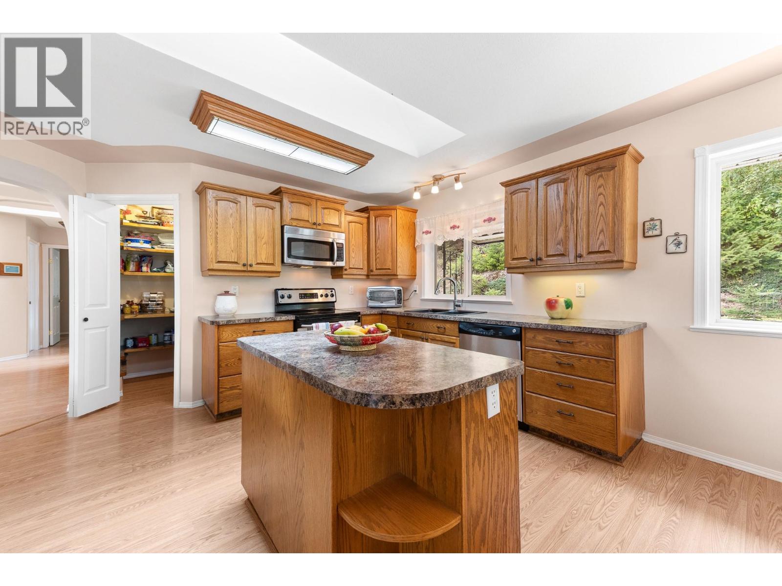 3389 Crestview Road, Creston, British Columbia V0B 1G2 - Photo 24 - 10400819